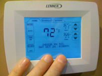 Programmable digital thermostat